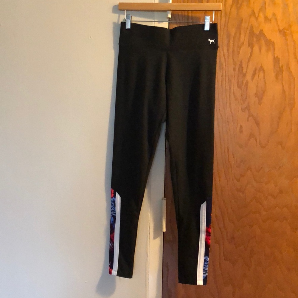 Victoria’s Secret pink yoga leggings